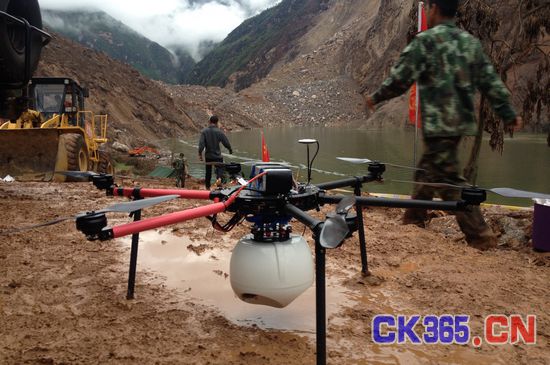 鲁甸地震无人机“先发制人”  快速三维建模助救援