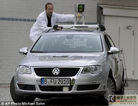 德国科学家成功测试全自动汽车 无人驾驶穿行自如 